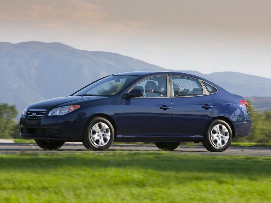  Hyundai Elantra 2006 года  (US) (фото 12 из 16)